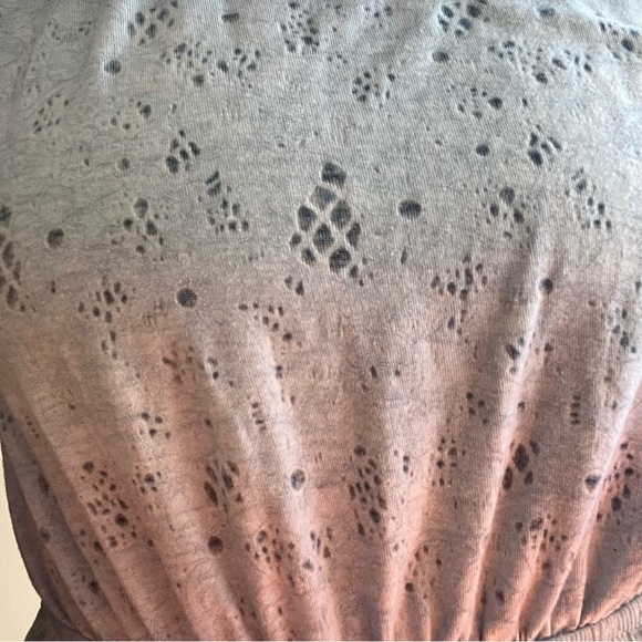 Peplum Style Blouse - Picture 4 of 5